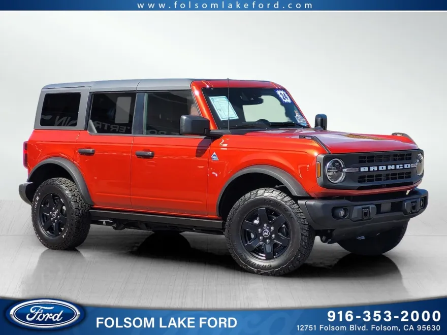 2024 Ford Bronco Black Diamond photo 1