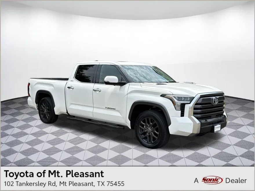 2023 Toyota Tundra Limited photo 1