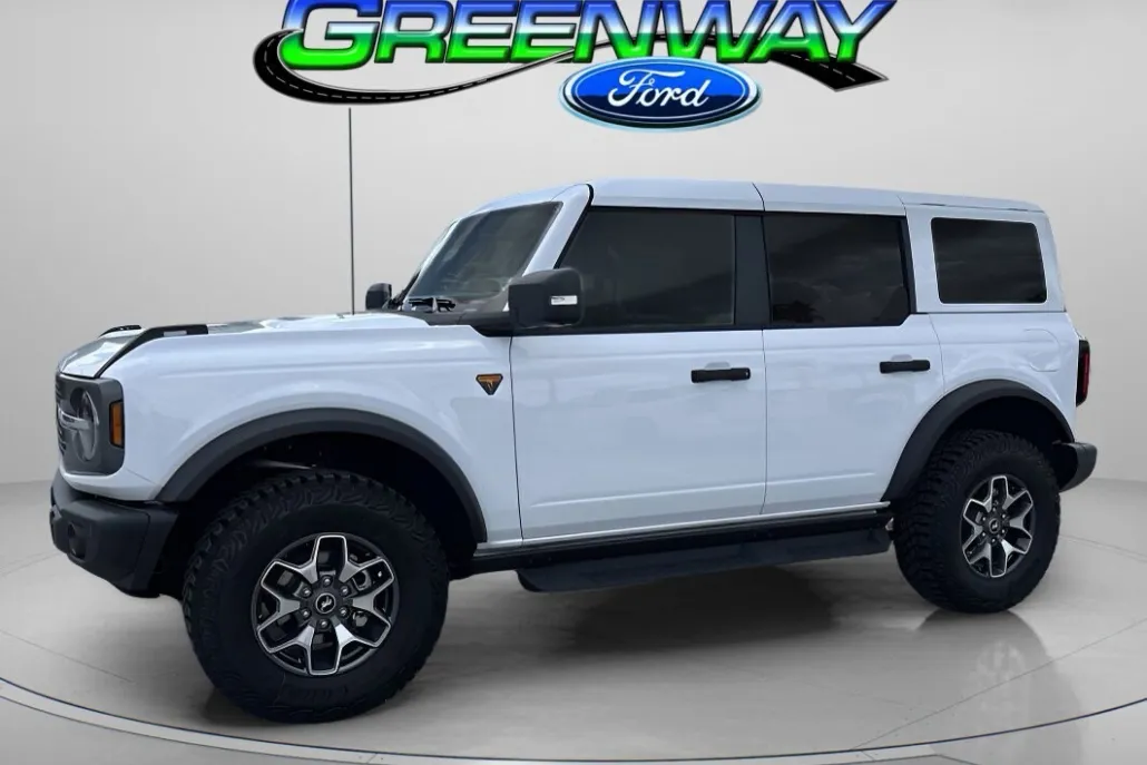 2025 Ford Bronco Badlands photo 1