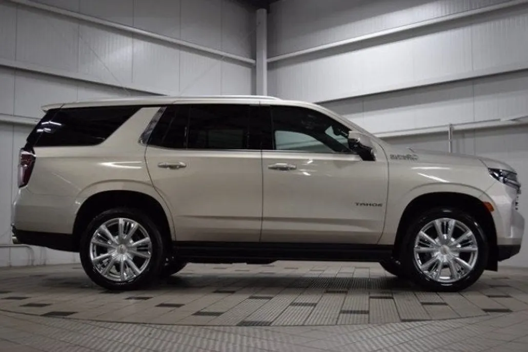 2023 Chevrolet Tahoe High Country photo 1