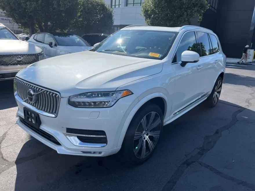 2022 Volvo XC90 T6 AWD Inscription photo 1