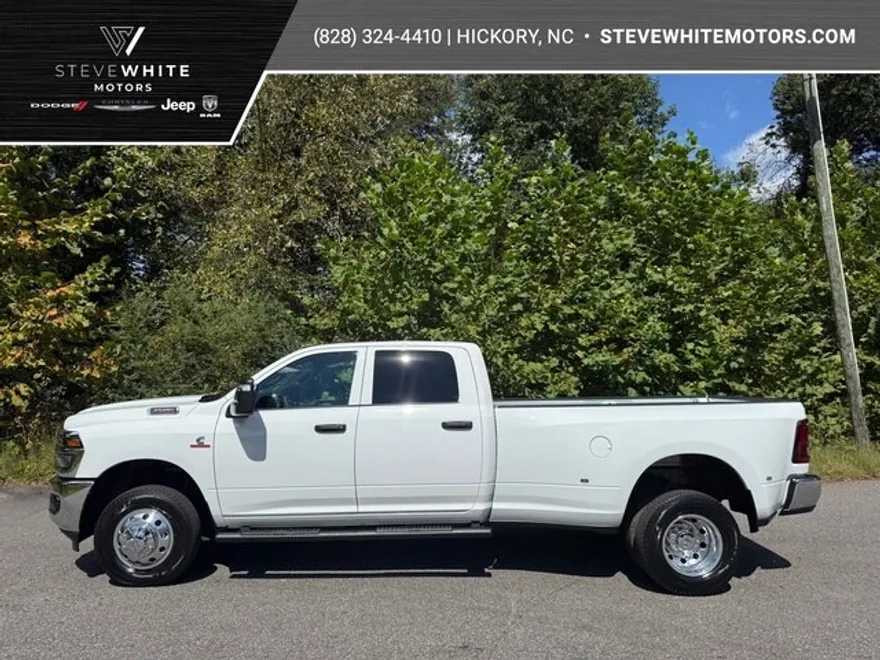 2026 Ram 3500 Tradesman photo 1