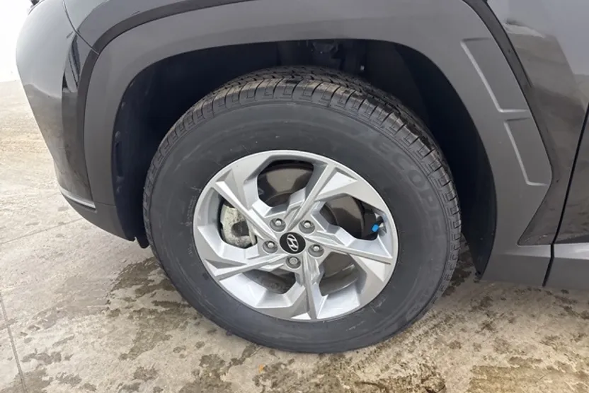 2023 Hyundai Tucson SE photo 1