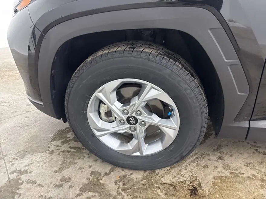 2023 Hyundai Tucson SE photo 1