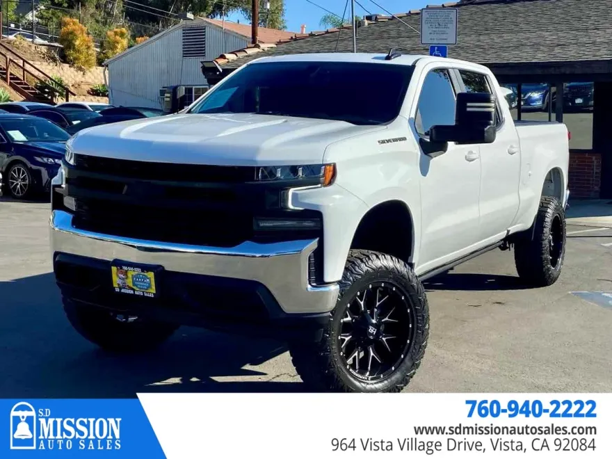 2022 Chevrolet Silverado 1500 LT photo 1