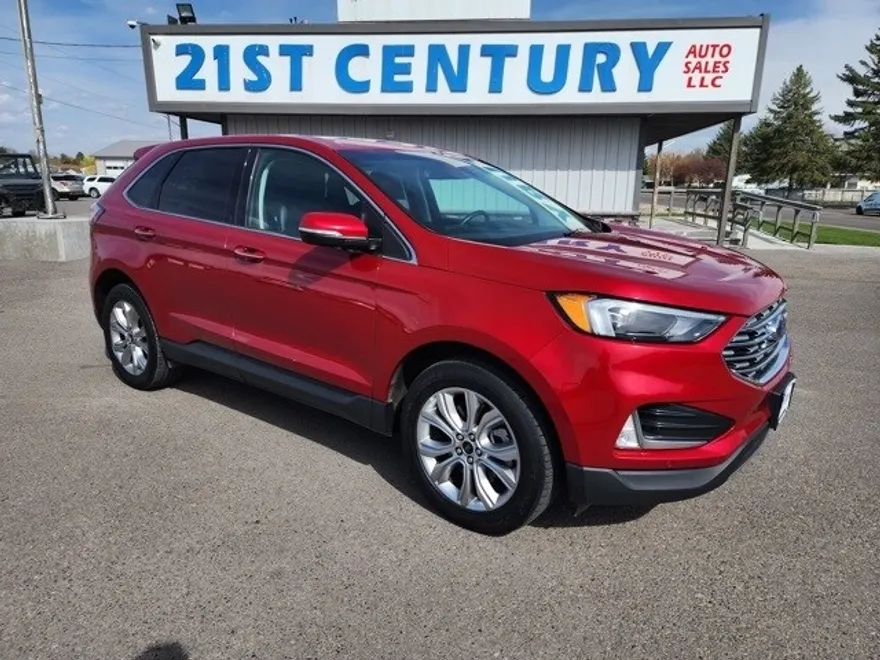 2023 Ford Edge Titanium photo 1