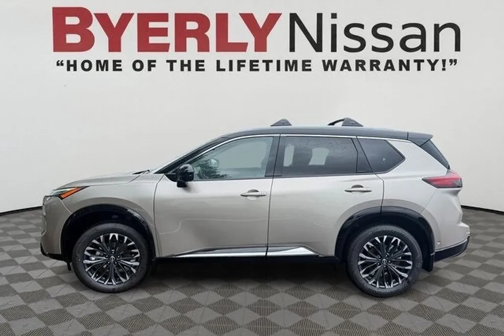 2026 Nissan Rogue Platinum photo 1