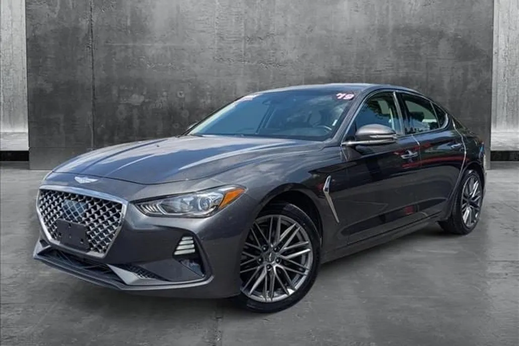 2019 Genesis G70 2.0T Advanced photo 1