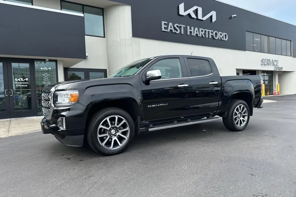 2022 Gmc Canyon Denali photo 1
