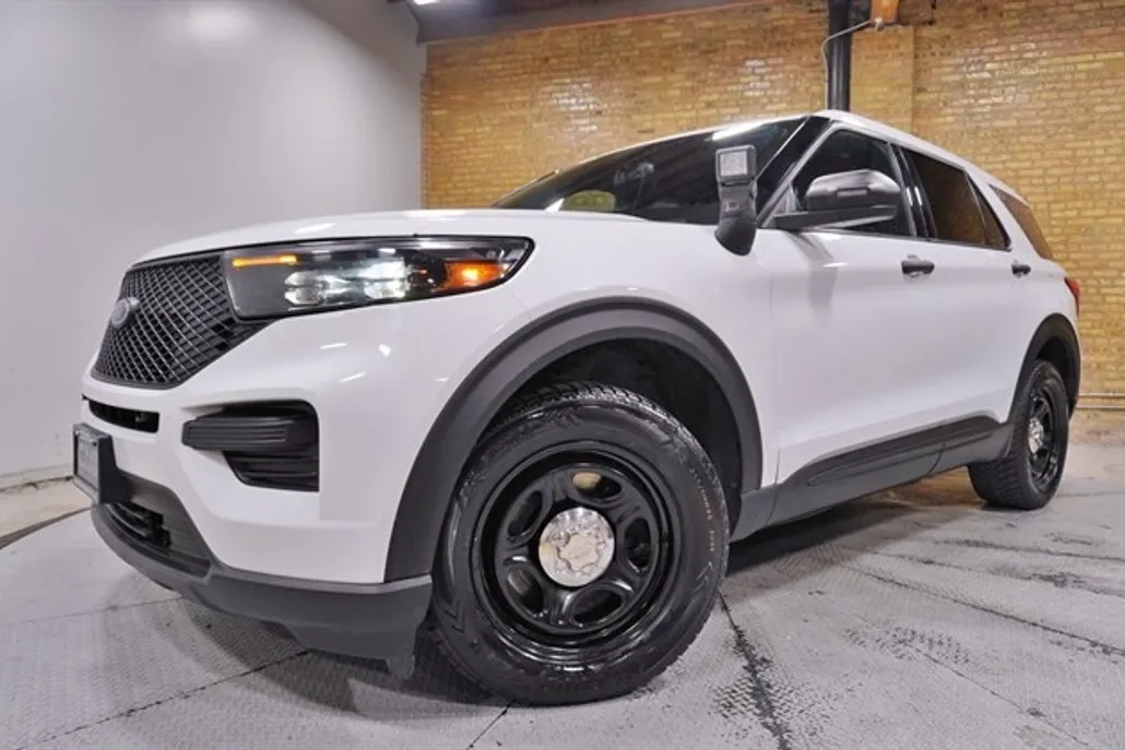2021 Ford Explorer photo 1