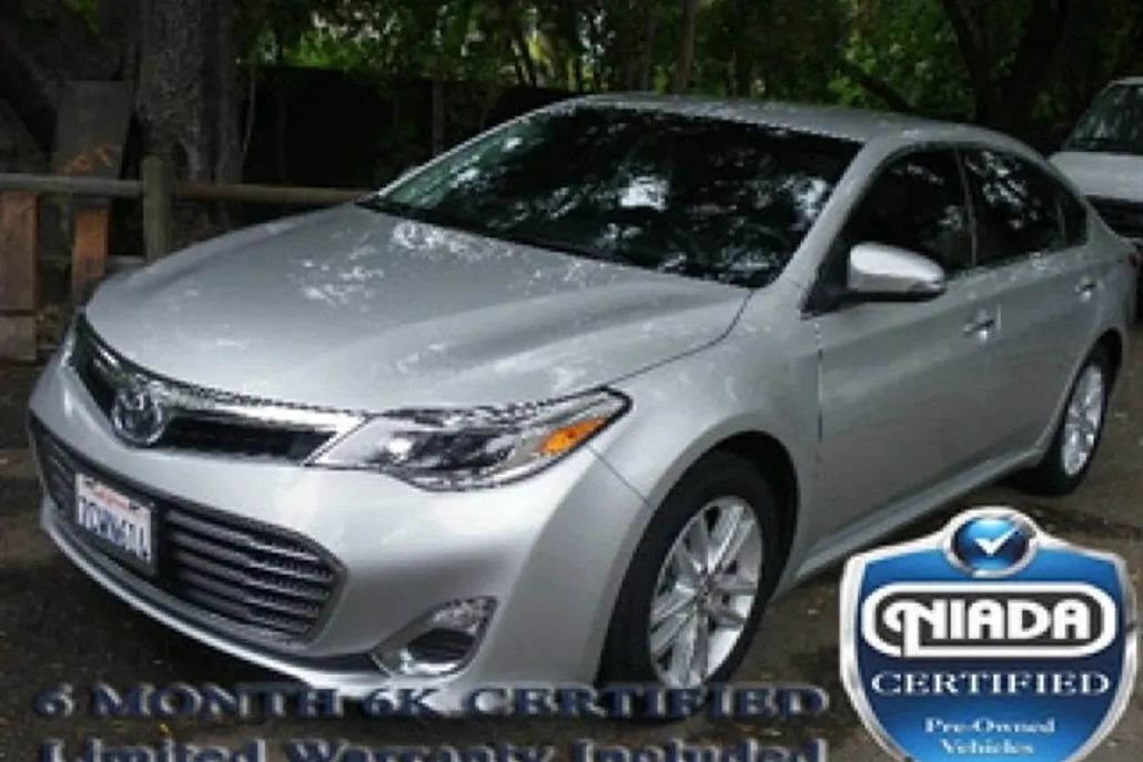 2014 Toyota Avalon XLE photo 1