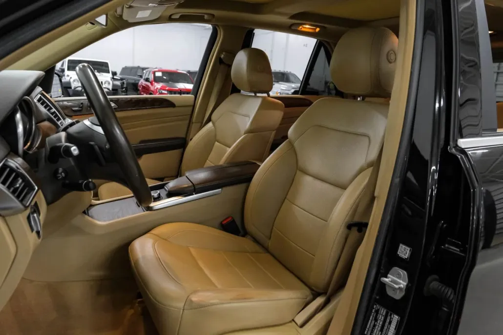 2015 Mercedes Benz ML 350 4MATIC photo 1