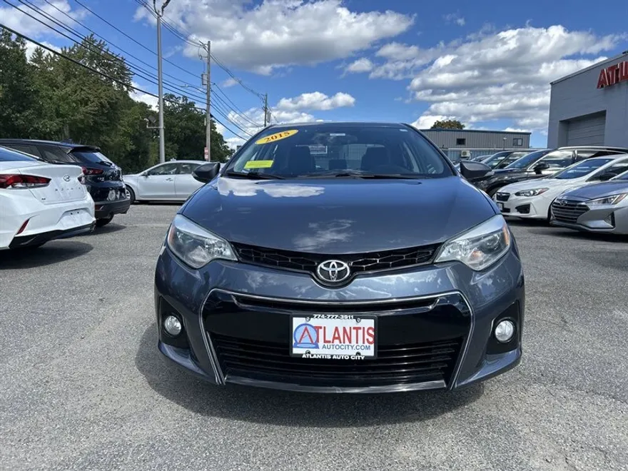 2015 Toyota Corolla Plus photo 1