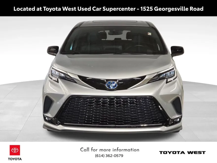 2021 Toyota Sienna XSE photo 1