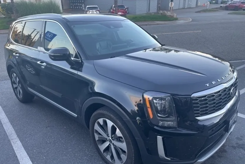 2020 Kia Telluride S photo 1