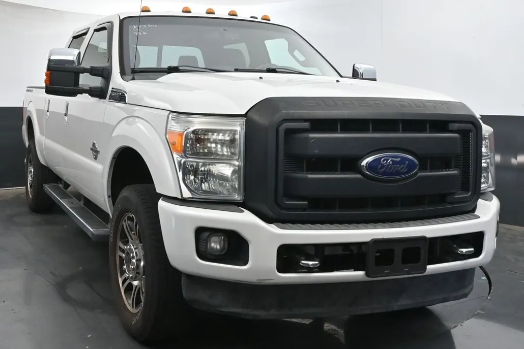 2015 Ford F-350 Lariat photo 1