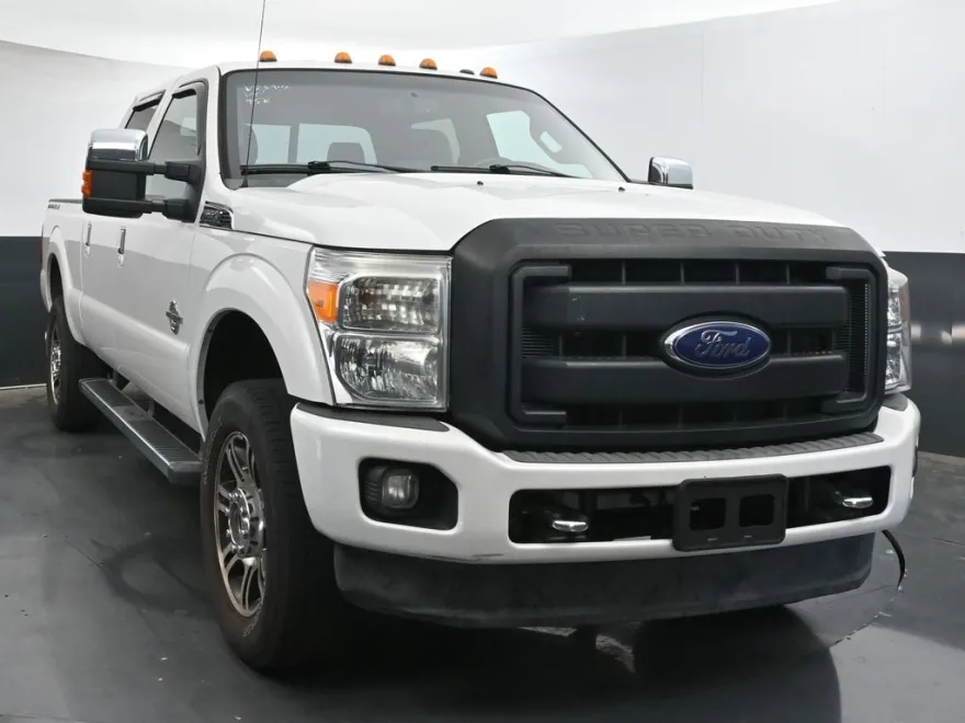 2015 Ford F-350 Lariat photo 1
