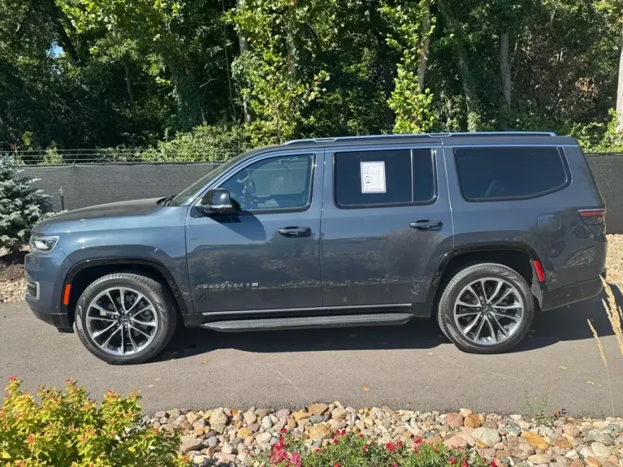 2024 Jeep Wagoneer Series II photo 1