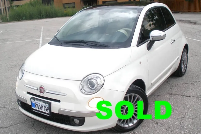 2012 Fiat 500 Lounge photo 1