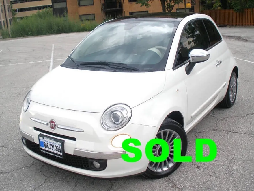 2012 Fiat 500 Lounge photo 1
