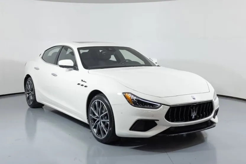 2023 Maserati Ghibli Modena photo 1