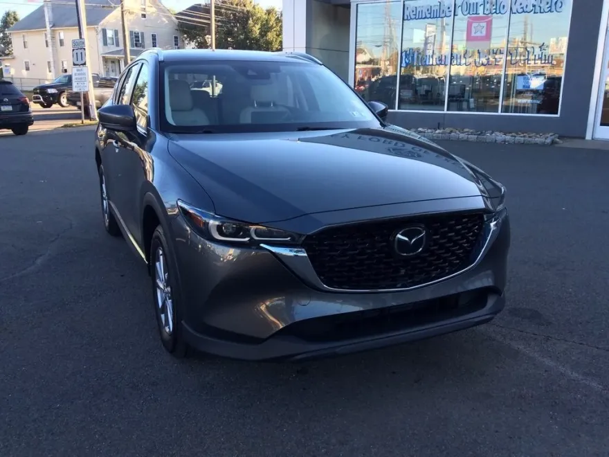 2022 Mazda CX-5 2.5 S Preferred photo 1