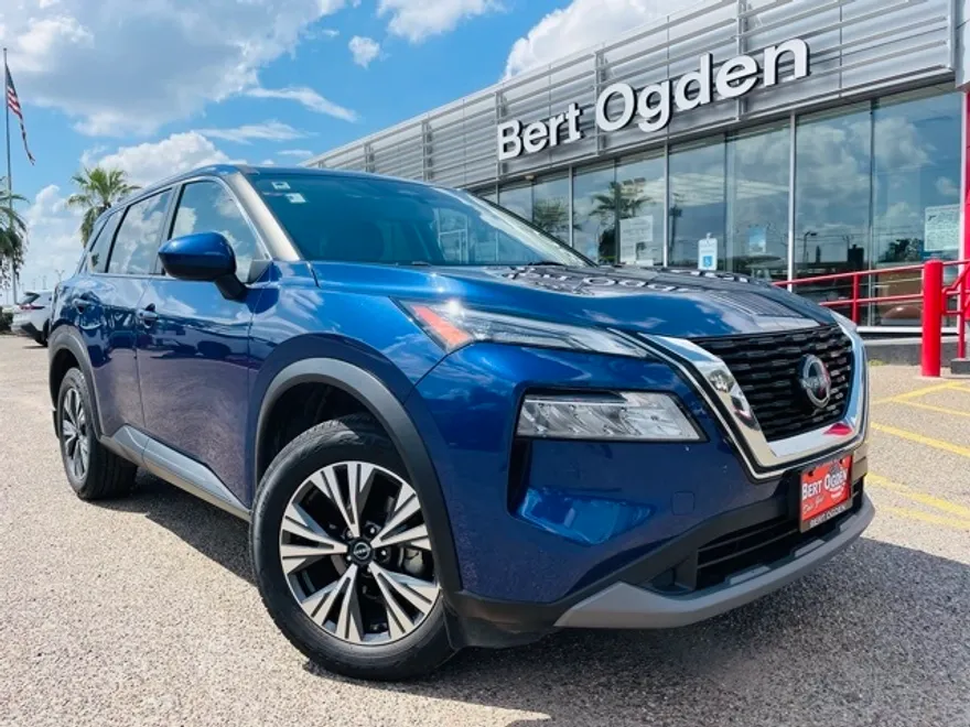 2023 Nissan Rogue SV photo 1
