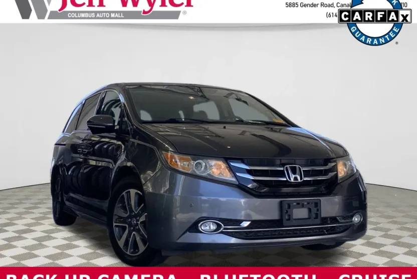 2017 Honda Odyssey Touring photo 1