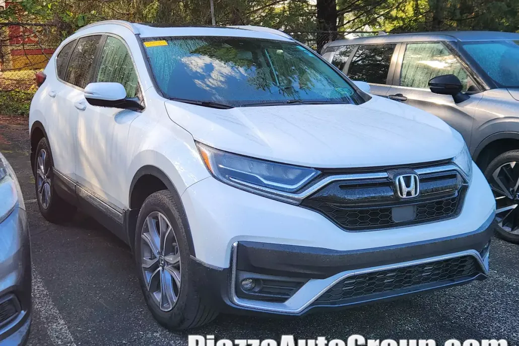 2022 Honda CR-V Touring photo 1
