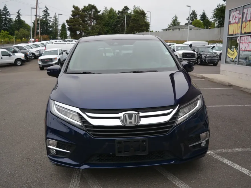 2020 Honda Odyssey Elite photo 1