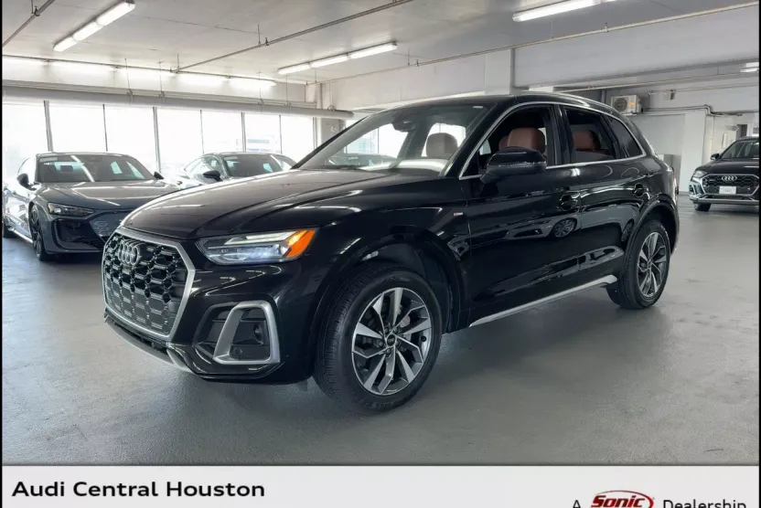2023 Audi Q5 S line Premium Plus photo 1
