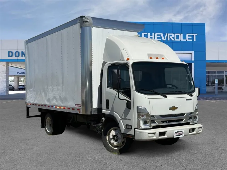 2024 Chevrolet Silverado 4500HD photo 1