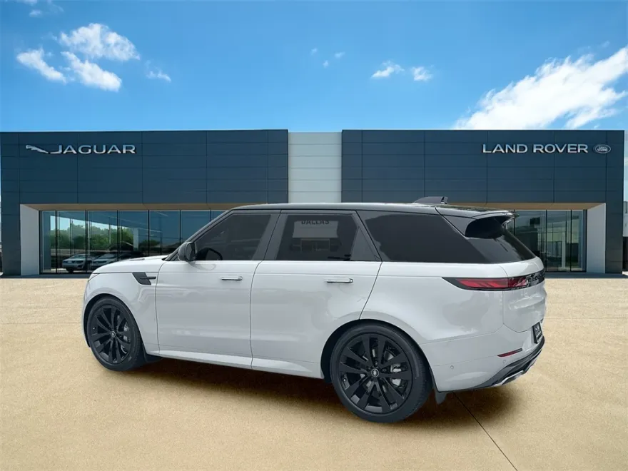 2025 Land Rover Range Rover Sport SE photo 1