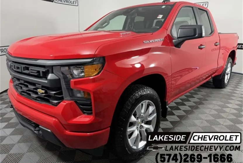 2025 Chevrolet Silverado 1500 Custom photo 1