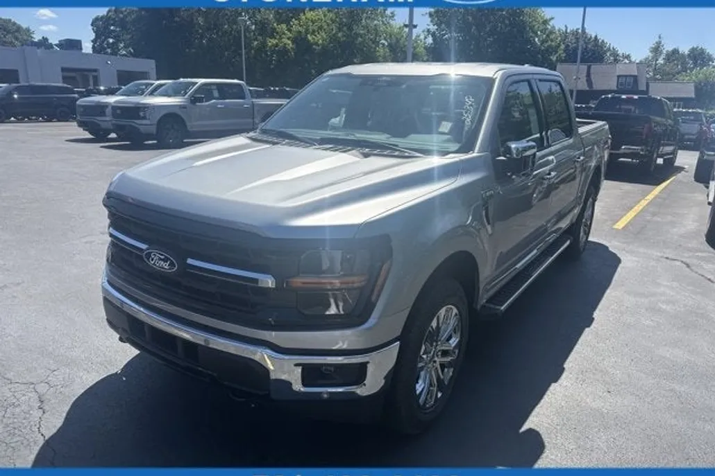 2025 Ford F-150 XLT photo 1
