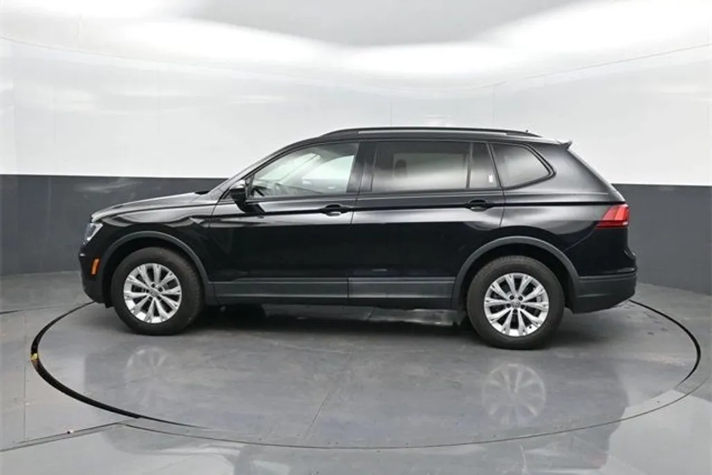 2020 Volkswagen Tiguan S photo 1