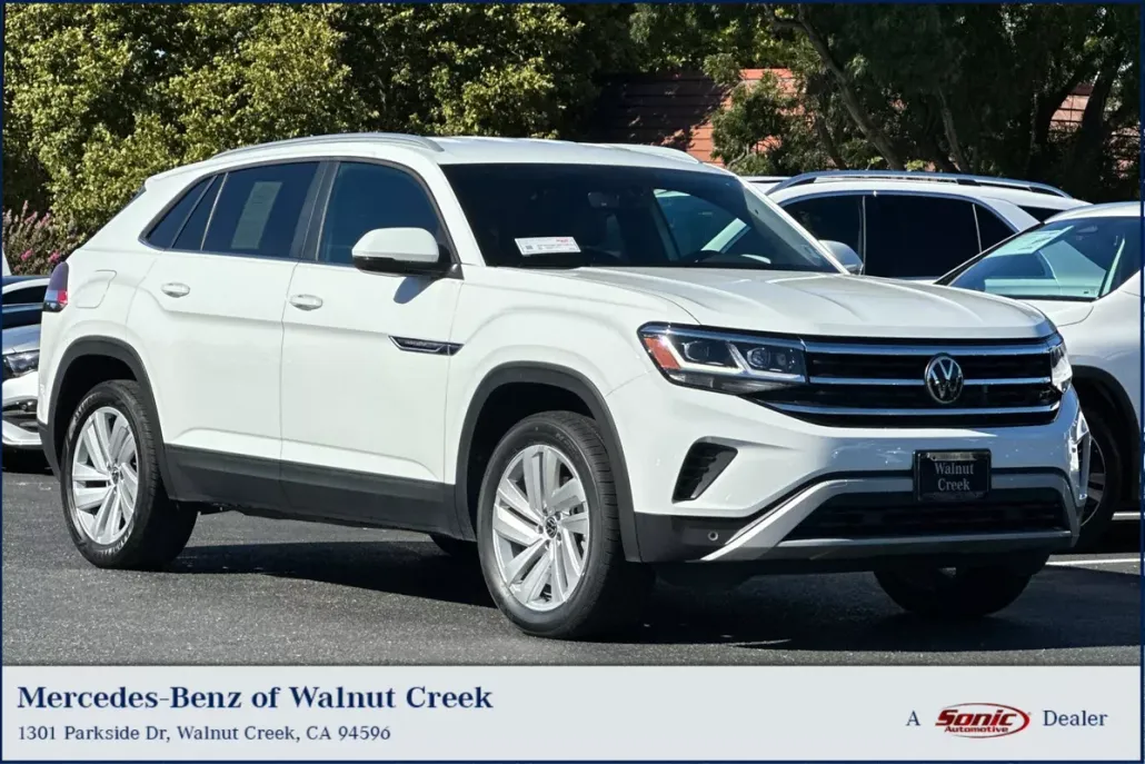 2022 Volkswagen Atlas Cross Sport V6 SE Technology photo 1