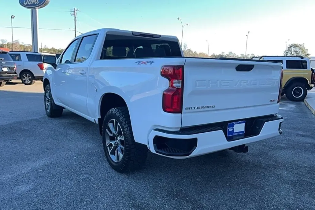 2024 Chevrolet Silverado RST photo 1