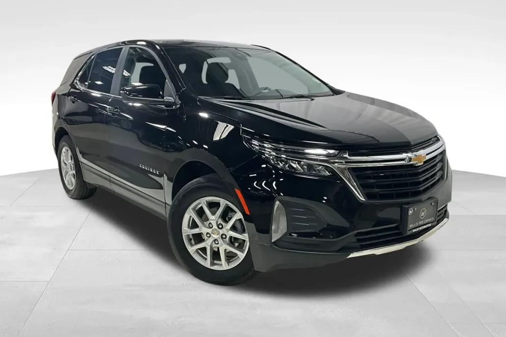 2024 Chevrolet Equinox LT photo 1