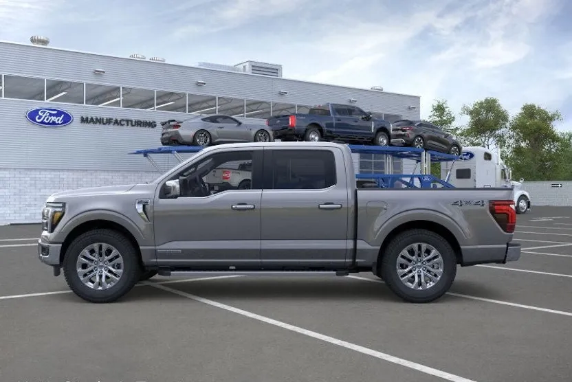 2025 Ford F-150 Lariat photo 1