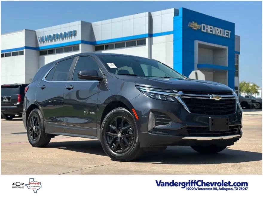 2023 Chevrolet Equinox LT photo 1