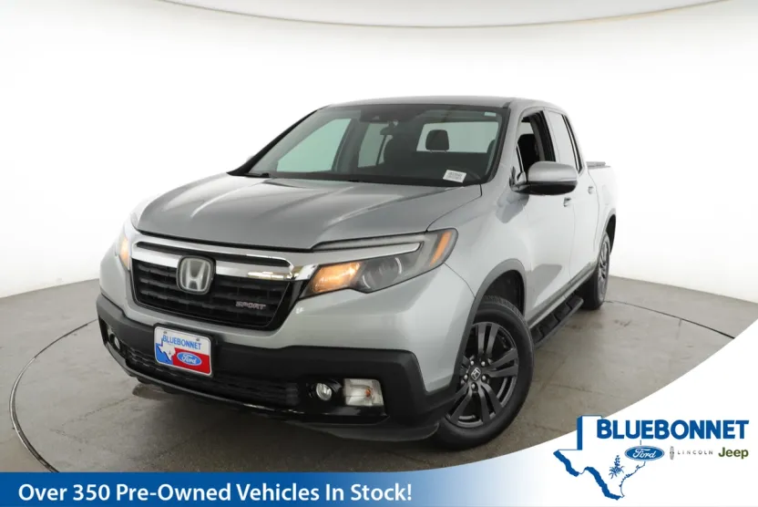 2020 Honda Ridgeline Sport photo 1