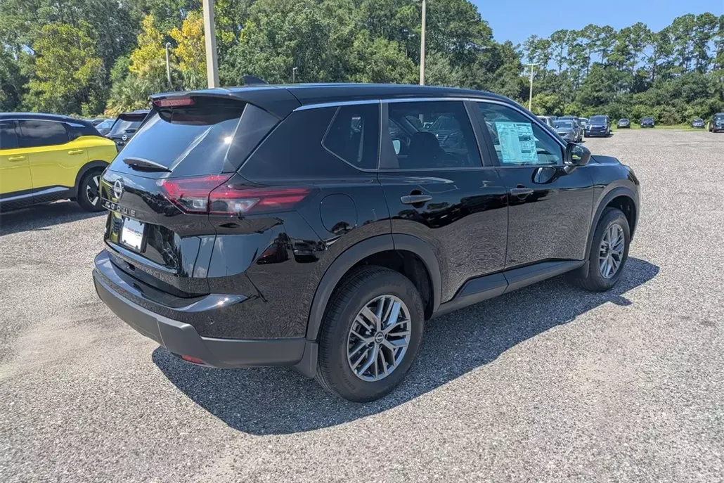 2026 Nissan Rogue S photo 1