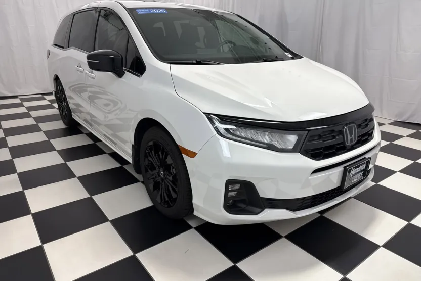 2025 Honda Odyssey photo 1