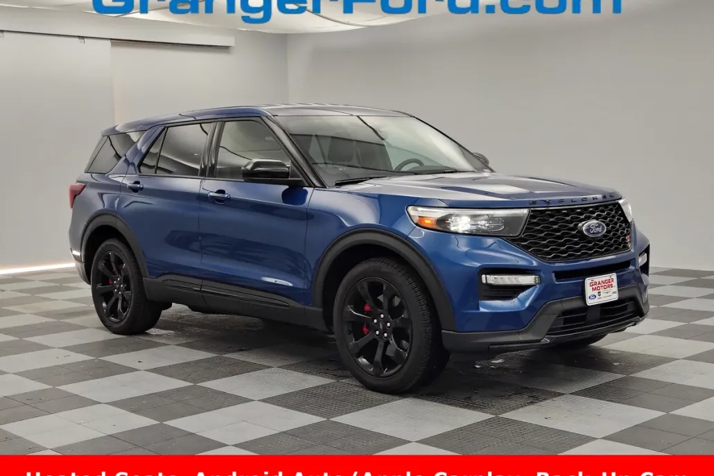 2022 Ford Explorer ST photo 1