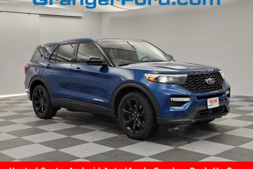 2022 Ford Explorer ST photo 1