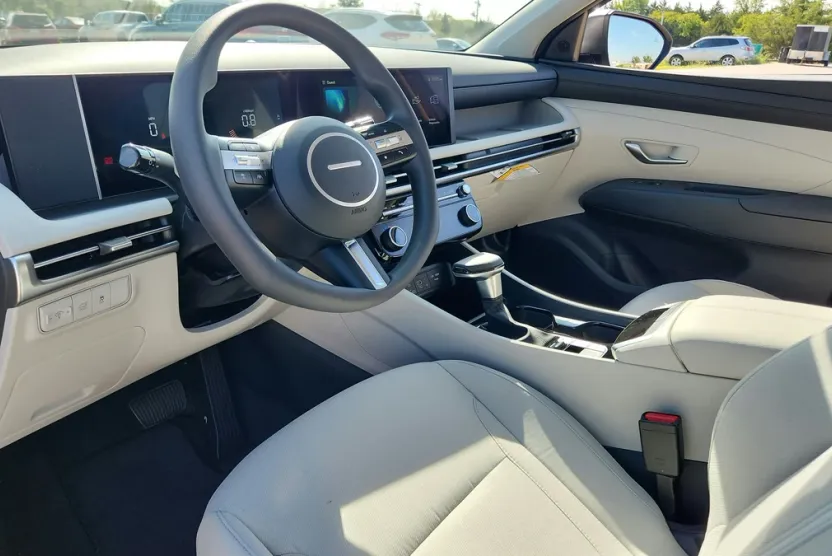 2026 Hyundai Tucson SEL photo 5