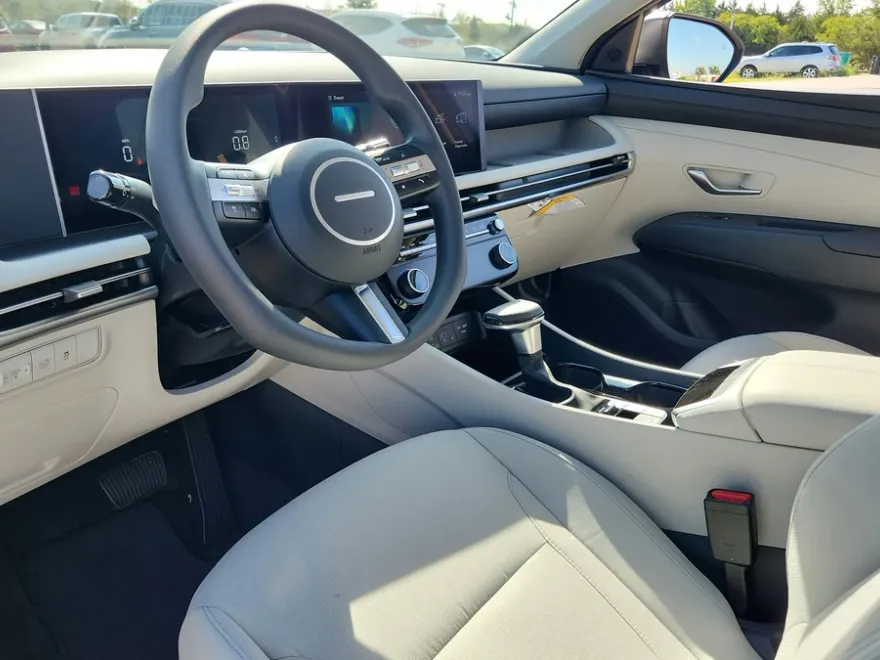 2026 Hyundai Tucson SEL photo 5