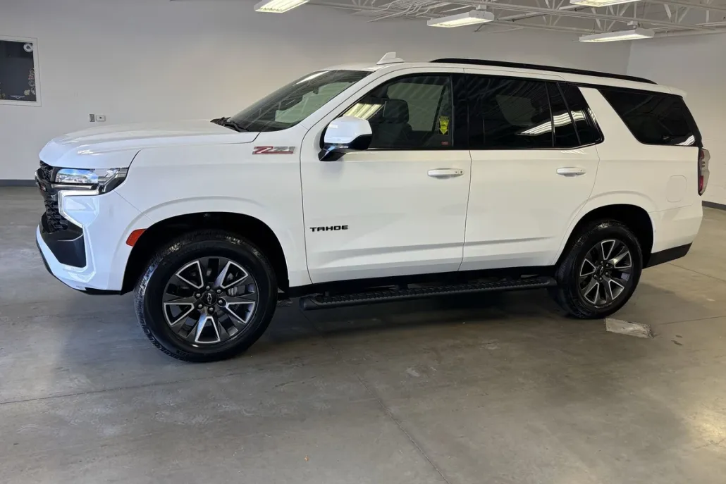 2021 Chevrolet Tahoe Z71 photo 1