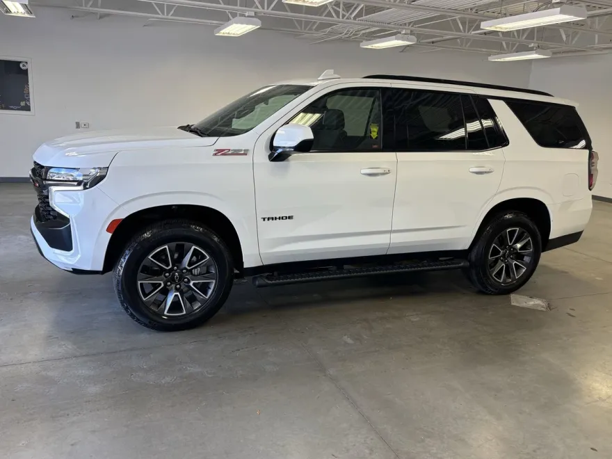 2021 Chevrolet Tahoe Z71 photo 1